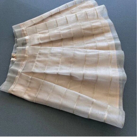 Endless Rose Skirt - Picture 5 of 8